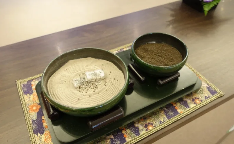 焼香(香炉の写真)